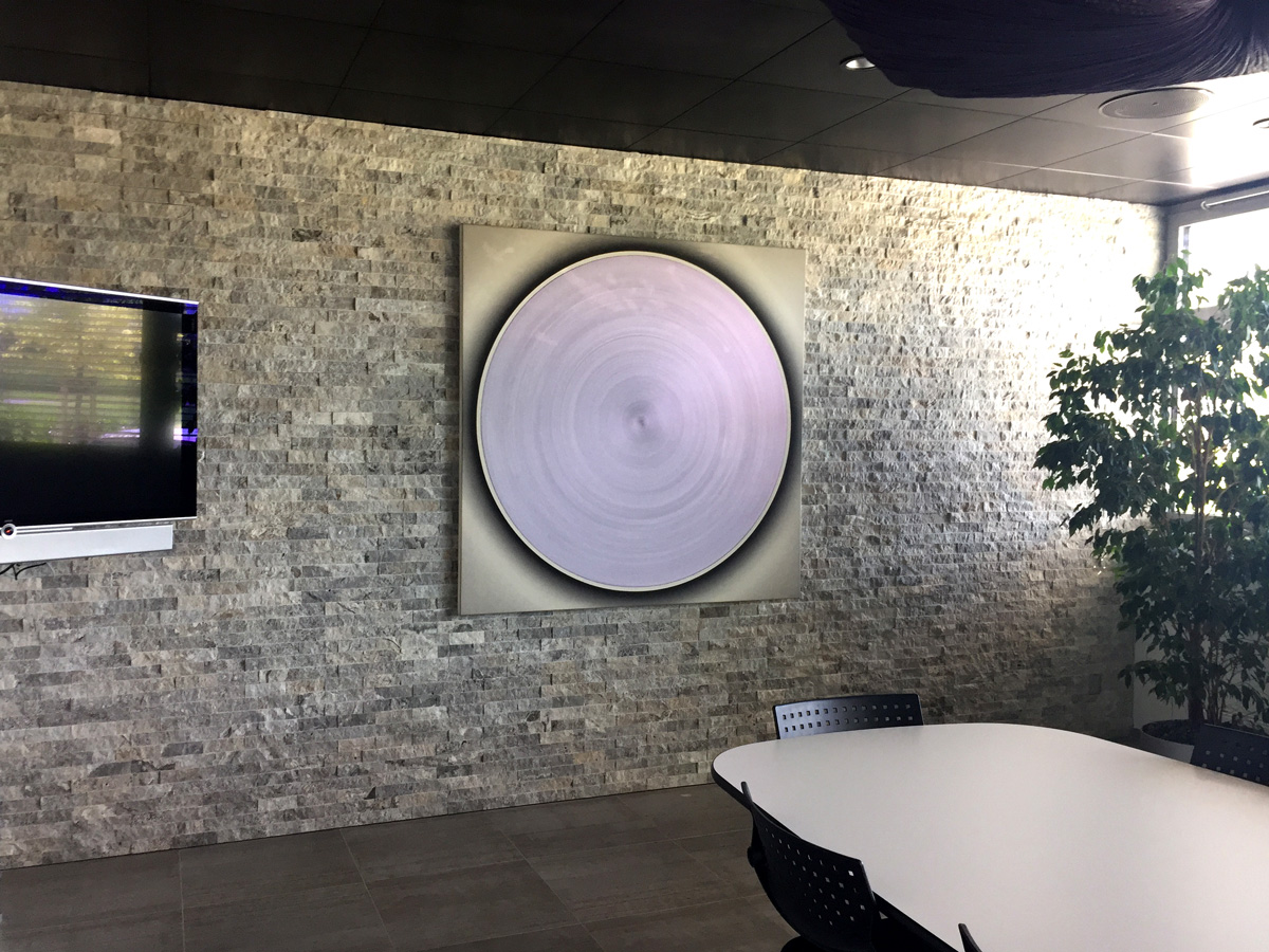 KeraMar AG | Wandverkleidung in Spaltriemen Travertino Silver